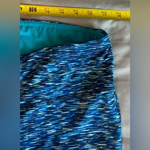 Athletic Works Capri Leggings Blue Splash Women’s Medium Low Rise Teal Aqua - Picture 4 of 7